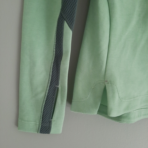 The North Face | Flash Dry Long Sleeve - Picture 3 of 8